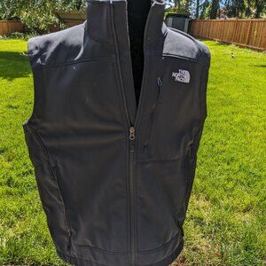 Men's M North Face fleece-lined water-repellent, wind-resistant Apex Bionic vest